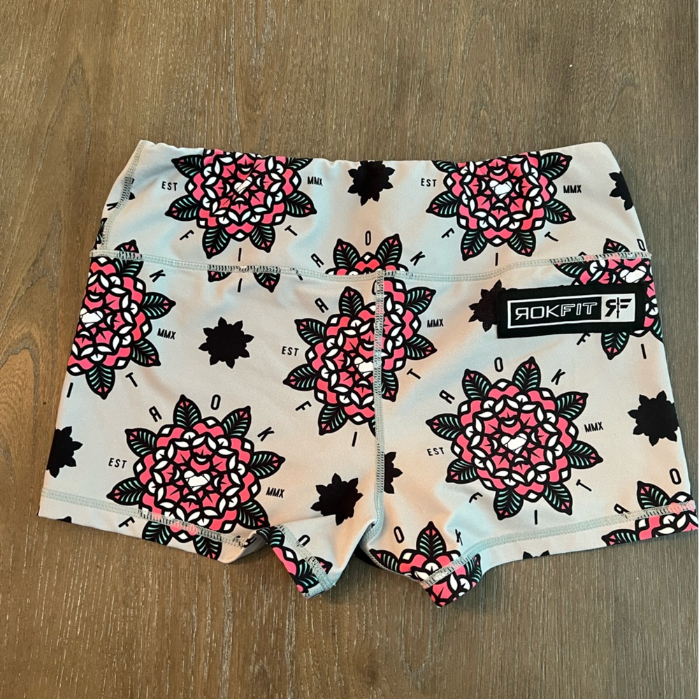 RokFit mandala booty shorts
